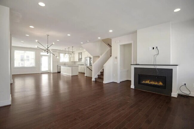 70 Ellsworth Heights St, Silver Spring, MD 20910 - photo 6