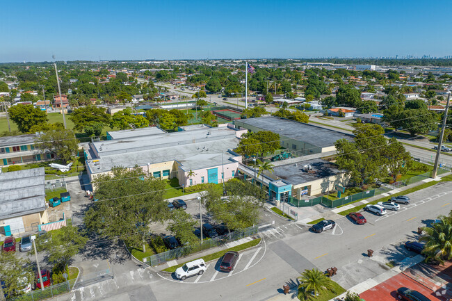 Flamingo Elementary School is ideally located in the Hialeah neighborhood.