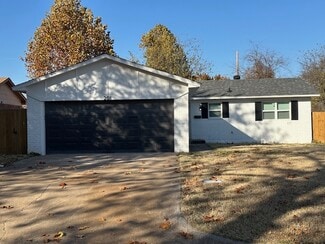 201 W Campbell Dr, Midwest City, OK 73110