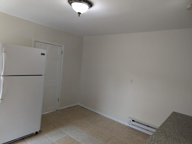 Eat-In Kitchen