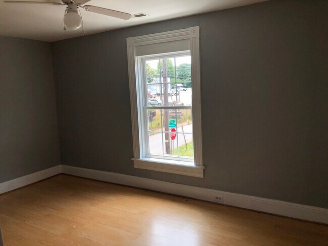 258 Munford St unit A, Lynchburg, VA 24501 - photo 5