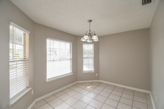 12825 Jordan Blair Ct, Jacksonville, FL 32225 - photo 6