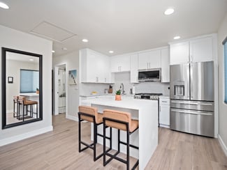 608 Nottingham Dr Unit B, Redlands, CA 92373