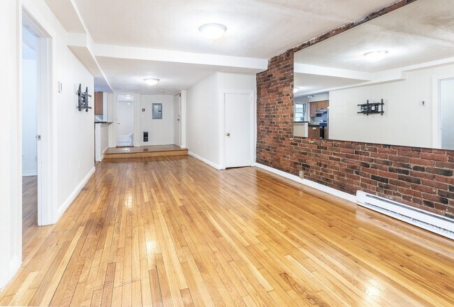 17 Cumberland St unit B, Boston, MA 02115 - photo 3