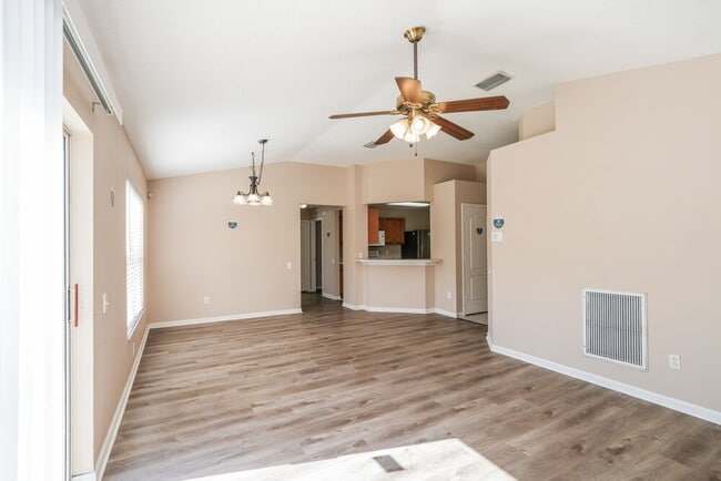 13247 Early Run Ln, Riverview, FL 33578 - photo 4