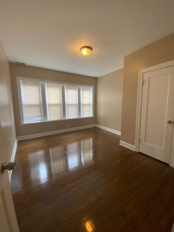 7839 S Essex Ave unit 3s, Chicago, IL 60649 - photo 4