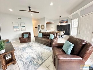 77 Santa Isabel Blvd, Laguna Vista, TX 78578