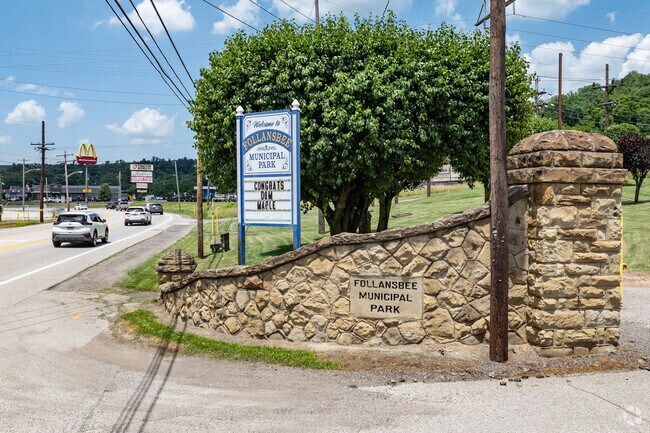 Residents of Hooverson Heights enjoy summer activities at Follansbee Park.