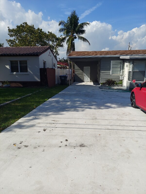 2513 Grant St, Hollywood, FL 33020 - photo 3