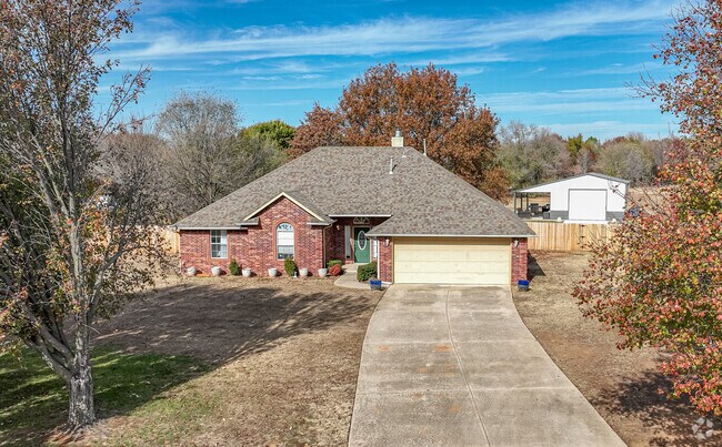 There are newly constructed homes to be found in Slaughterville.