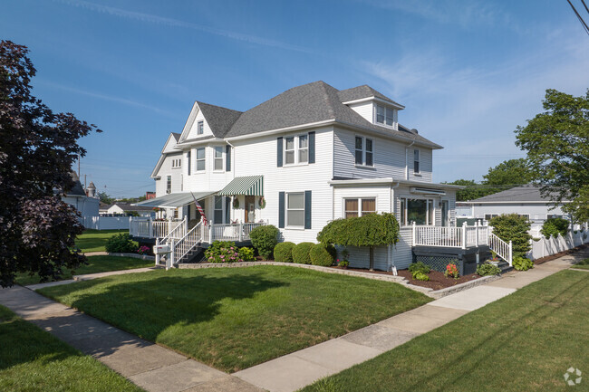 Trenton neighborhoods closer to Taubitz Farms feature larger farmhouse style homes.