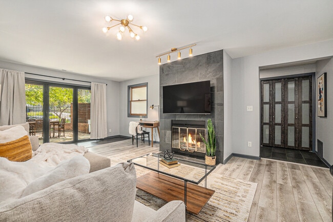 112 S 37th St unit Ste 1122 Apt 2, Omaha, NE 68131 - photo 3