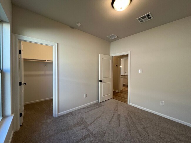 211 Paisley Ln, Bossier City, LA 71111 - photo 4