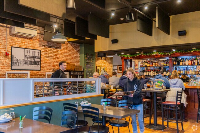 Otto, a local favorite in Exeter serves up creative, crispy, and crave-worthy pizza with fresh, bold flavors.