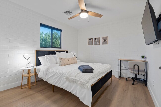 4403 N 13th Place unit ID1366967P, Phoenix, AZ 85014 - photo 5