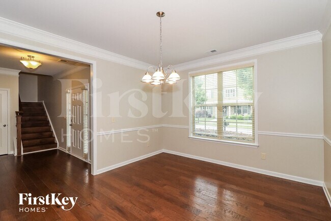 286 S Village Square, Canton, GA 30115 - photo 5