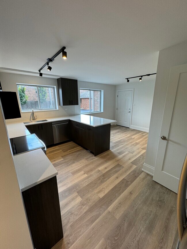 603 S Mckinley Ave unit 1n, Arlington Heights, IL 60005 - photo 3