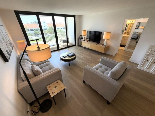 La Palma, Palm Beach, FL 33480 - photo 5