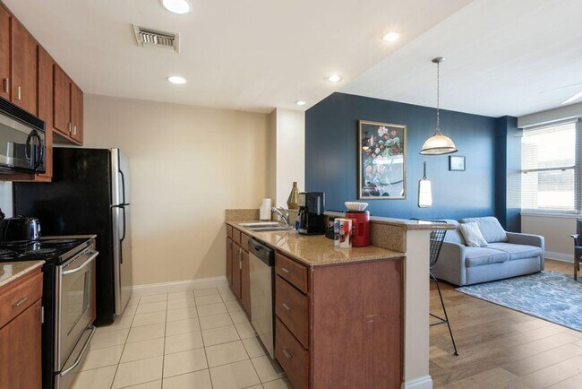 925 Common St unit ID1266909P, New Orleans, LA 70112 - photo 6