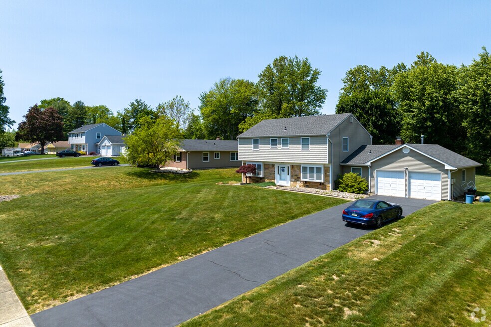 Lafayette Mills Elementary School, Manalapan NJ Rankings & Reviews