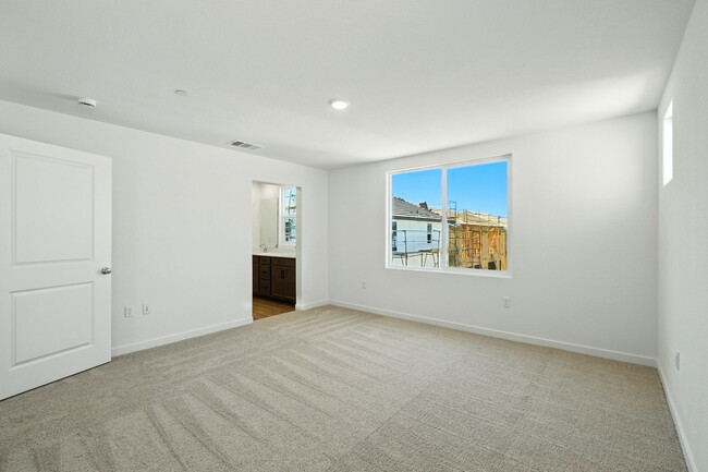 1384 Leonhardt Loop, Lincoln, CA 95648 - photo 5