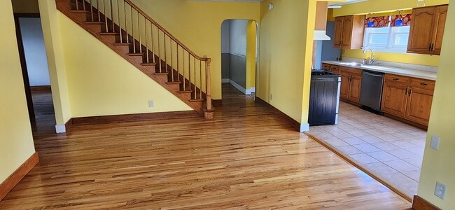 9 Lapointe St, Winooski, VT 05404 - photo 7