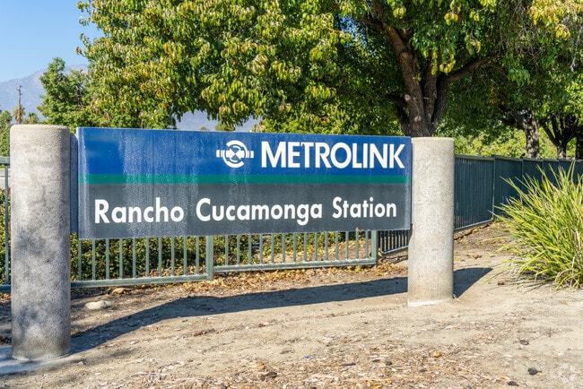 MetroLink makes commuting from Rancho Cucamonga easy, quick, and comfortable.