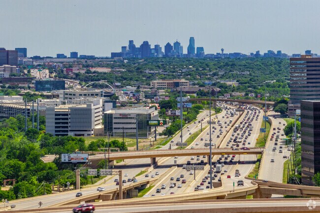 Many of The Reservation residents use Hwy 75 to get to Dallas.