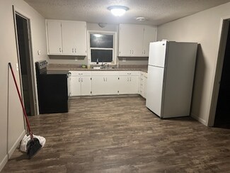 220 W 6th Ave, Milbank, SD 57252