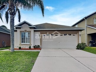 6821 Aramon Ct, Wesley Chapel, FL 33545