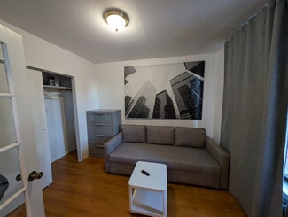 224 E 95th St Unit ID1058699P, New York, NY 10128