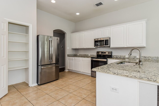 910 Bowie Dr, Lavon, TX 75166 - photo 7