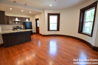 1736 Beacon St Unit 2, Brookline, MA 02445