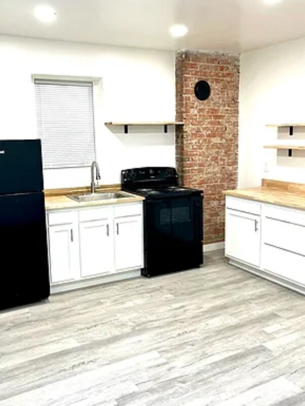 2131 Williams Ave unit 1, Cincinnati, OH 45212 - photo 3