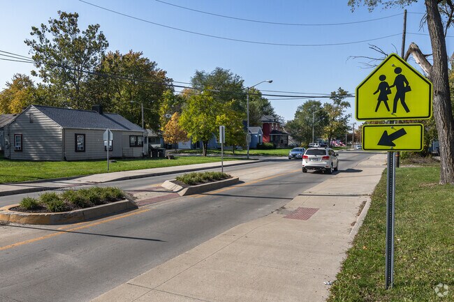 Rudisill Plaza in Fort Wayne has great sidewalks and crosswalks for residents.