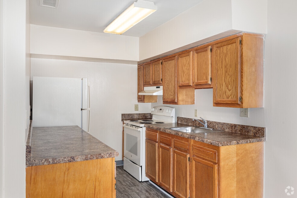 Palmer, Waldorf, MD 20602 - photo 1