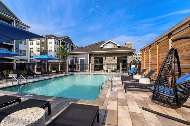 J Woburn Heights, Woburn, MA 01801 - photo 6