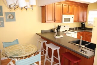 375 Bluefish Dr Unit 102, Fort Walton Beach, FL 32548