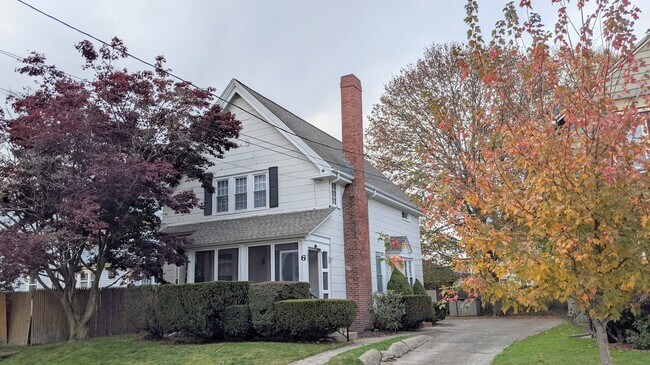 6 Prospect St unit 1, Cranston, RI 02910 - photo 2