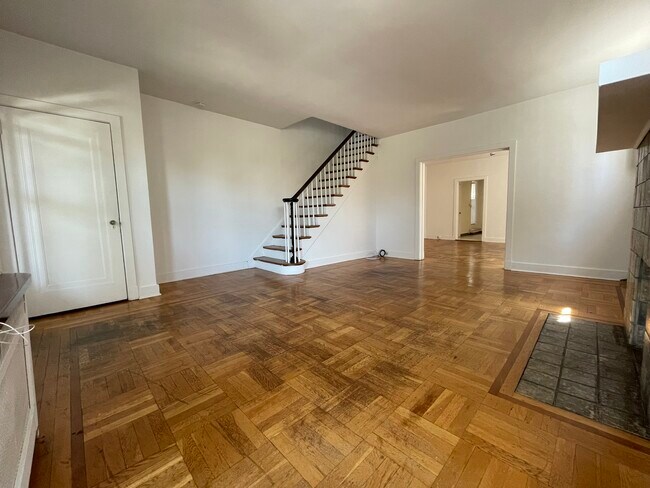 2015 Wightman St, Pittsburgh, PA 15217 - photo 7