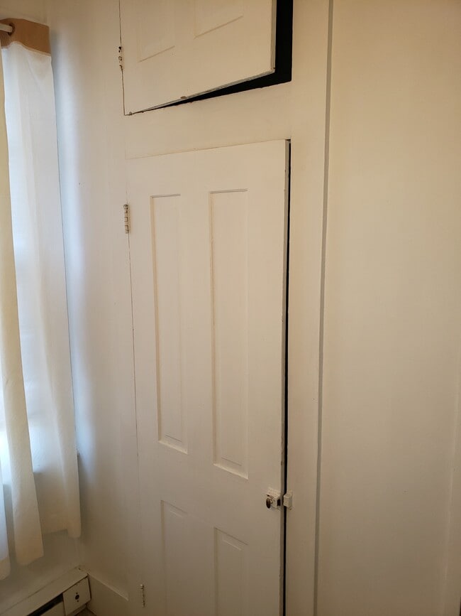 510 Chestnut St unit 510 1/2 Chestnut Str, Sunbury, PA 17801 - photo 7