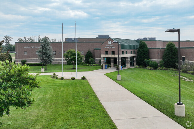 Gainesville Middle School is one of several quality education centers near Independence.