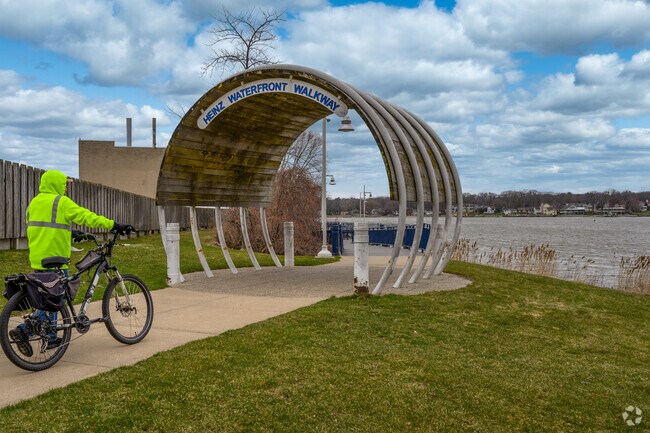 The barrel-shaped entrance to the Heinz Water Walkway welcomes all in the Historic District.