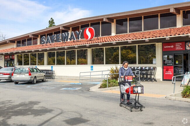 Grocery shopping made easy at Moraga's Safeway.