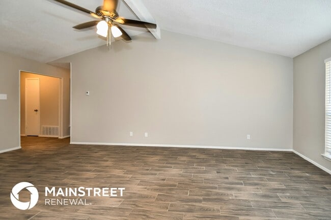 1601 Chapman Dr, Mesquite, TX 75149 - photo 4