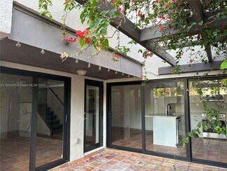 4708 SW 67th Ave Unit L2, Miami, FL 33155