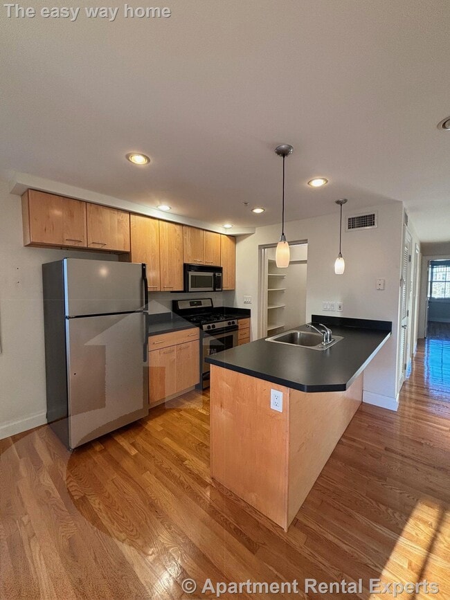 1110 Massachusetts Ave, Cambridge, MA 02138