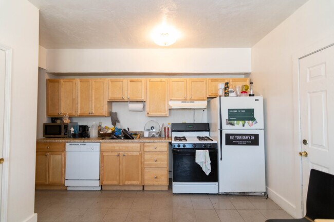 25 Ashford St unit 2, Allston, MA 02134 - photo 4