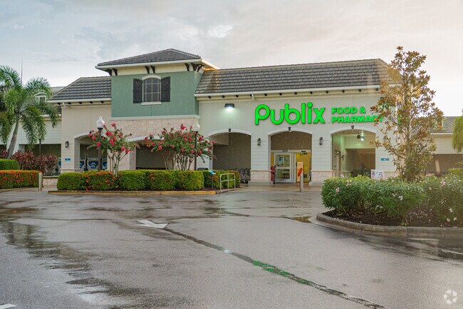 Publix near Myakka Valley Ranches is great for everyday essentials.
