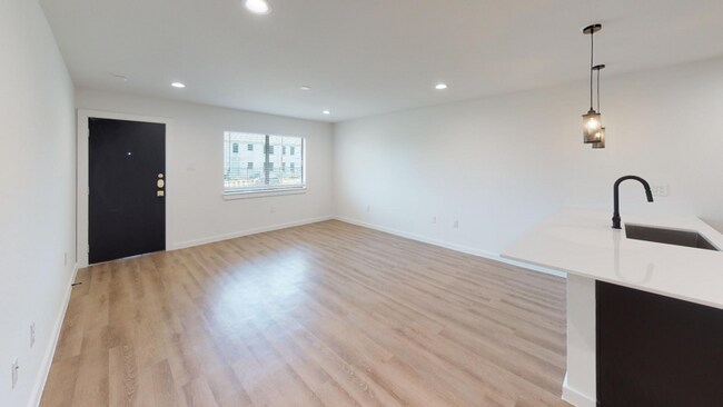5103 Live Oak St unit 2209, Dallas, TX 75206 - photo 5